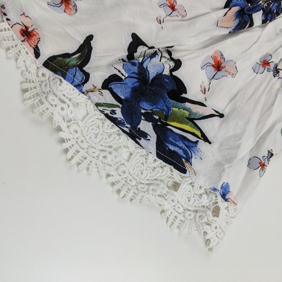 Revamped White Shorts with Blue and Red Flowers Small - Picture 4 of 9